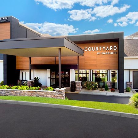 Courtyard By Marriott New Haven Orange Hotel Екстериор снимка
