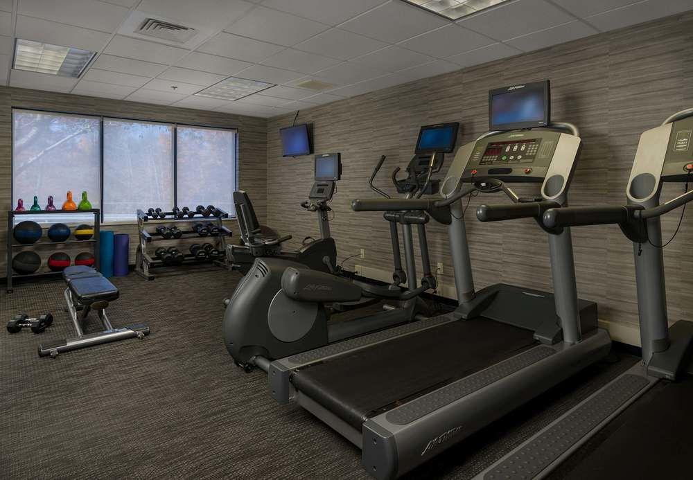Courtyard By Marriott New Haven Orange Hotel Екстериор снимка