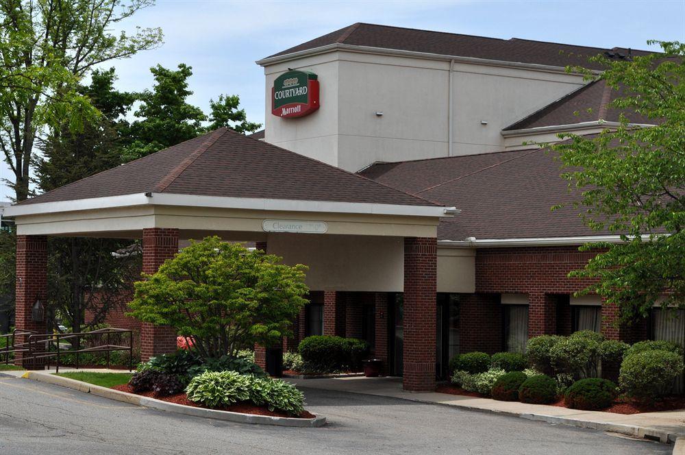 Courtyard By Marriott New Haven Orange Hotel Екстериор снимка