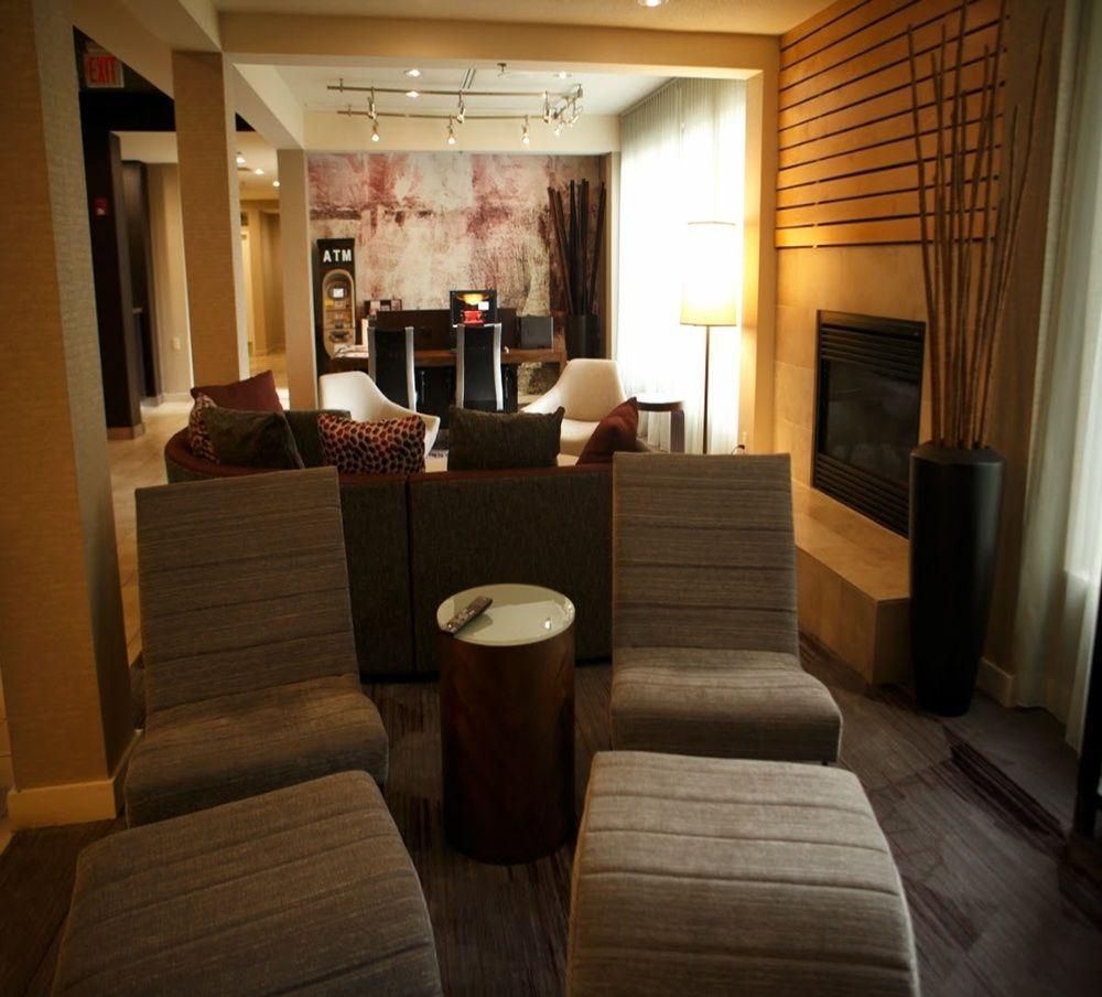 Courtyard By Marriott New Haven Orange Hotel Екстериор снимка