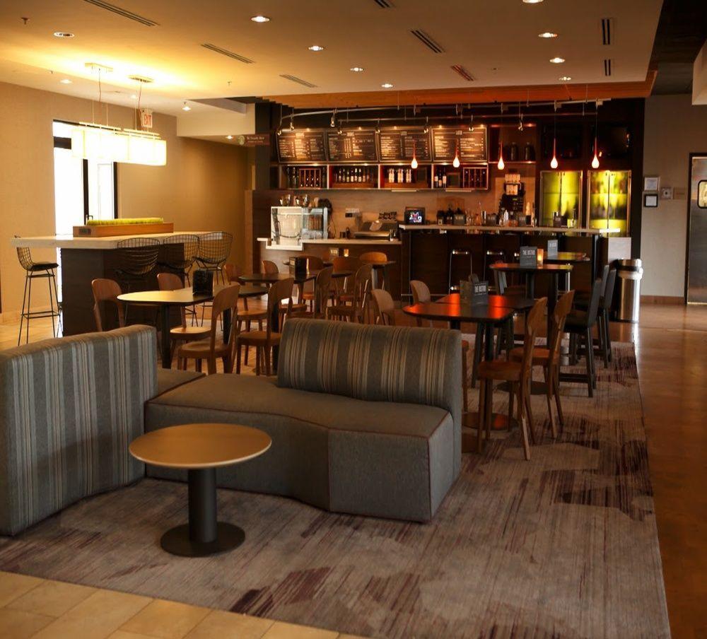 Courtyard By Marriott New Haven Orange Hotel Екстериор снимка