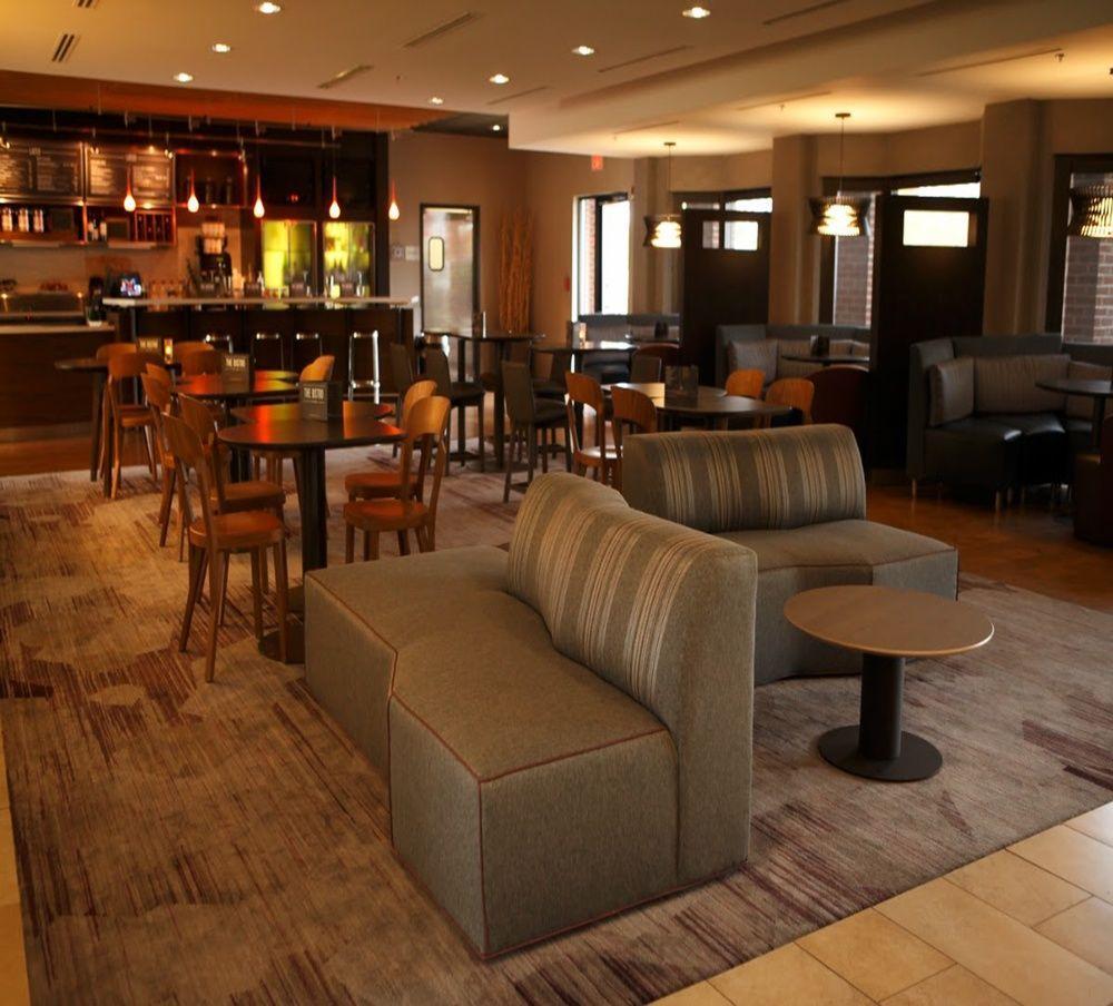 Courtyard By Marriott New Haven Orange Hotel Екстериор снимка